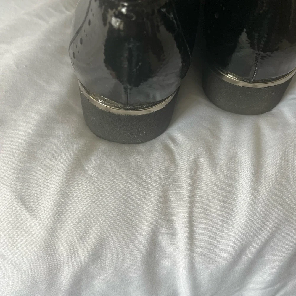 Shoes - Picture 2 of 5